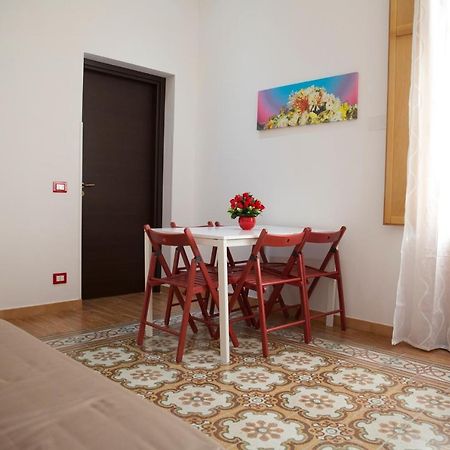 Oltremare Appartamenti Trapani Bagian luar foto
