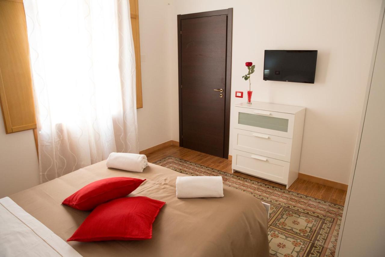 Oltremare Appartamenti Trapani Bagian luar foto